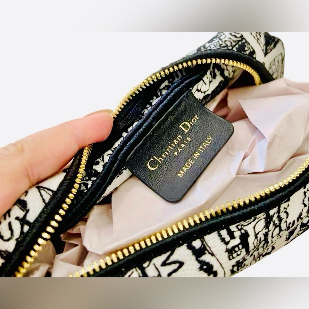 CHRISTIAN DIOR  Plan de Paris Canvas Embroidered Cosmetic Bag - Picture 5 of 11